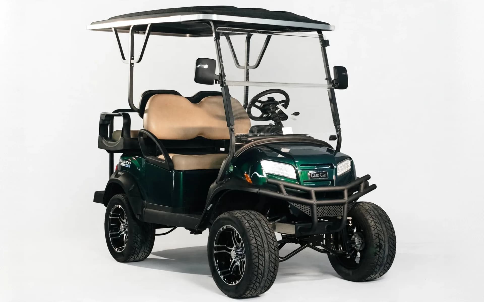 Club Car Onward Lifted 4 passageiros em estúdio